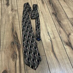 GJ CAHN Multi color Geometric Tie 100% Silk Made In USA Vintage Necktie